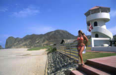 Exmodelo de televisión en visita a El Faro Escandinavo 1-modelo-precios-reservaciones-habitaciones-hotel-playa-manta-ecuador