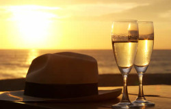 Un brindis al atardecer